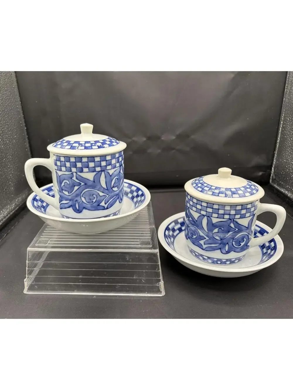 Set of 2 VTG Williams Sonoma IDG Checkered Lidded Coffee Tea Cup Saucer